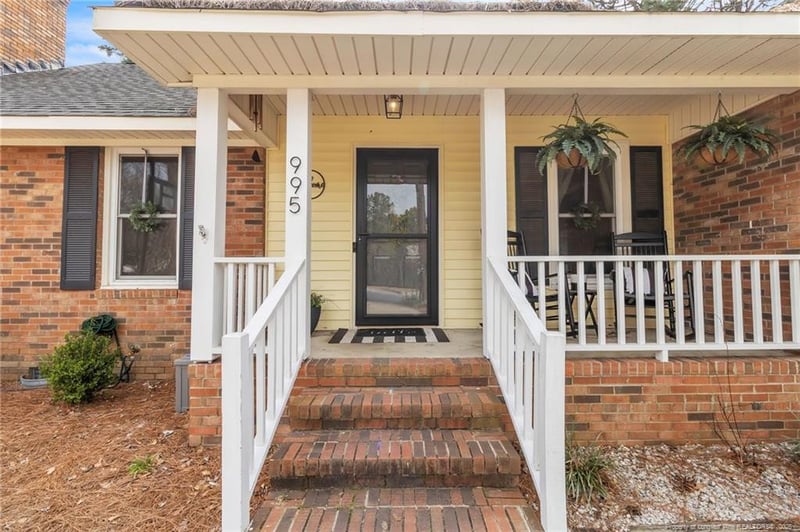 995 Pepperwood Dr, Fayetteville, NC 28311
