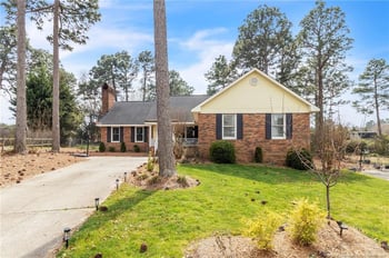 995 Pepperwood Dr, Fayetteville, NC 28311