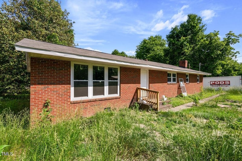 995 Shawtown Rd, Lillington, NC 27546