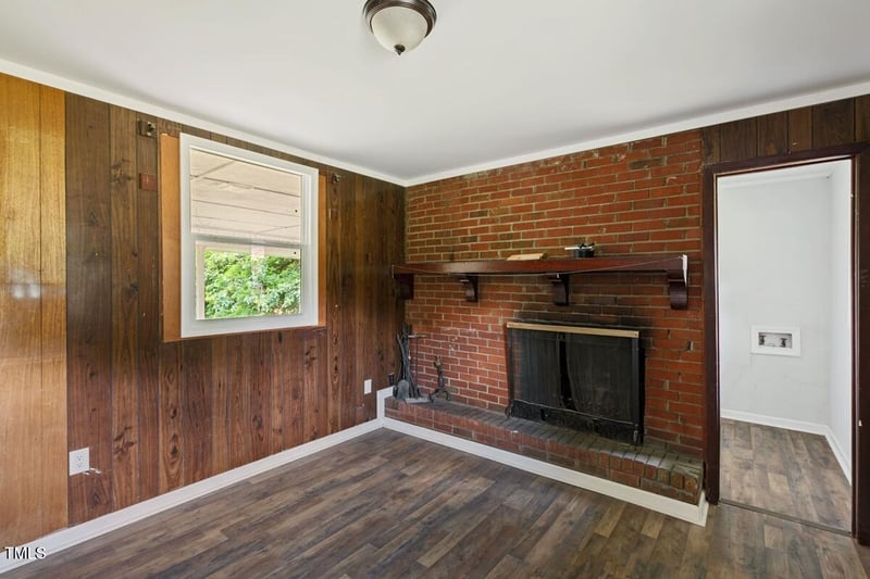 995 Shawtown Rd, Lillington, NC 27546