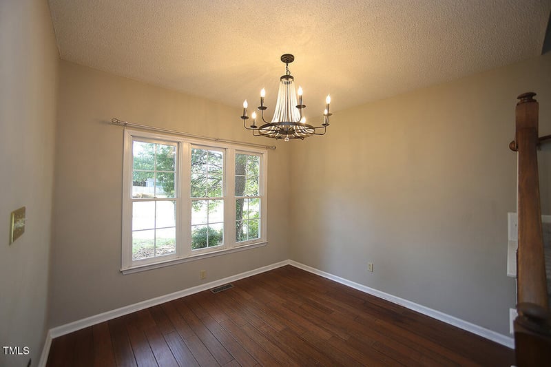 995 St Catherines Dr, Wake Forest, NC 27587
