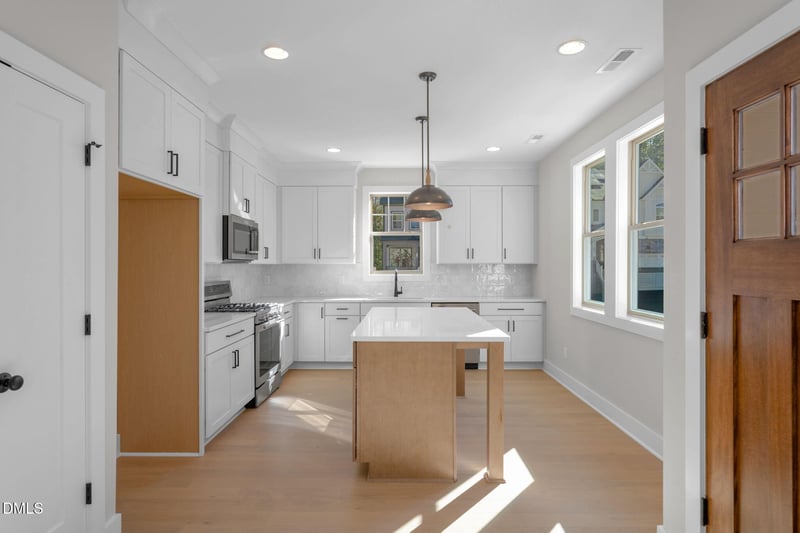 996 Double Helix Rd, Apex, NC 27523
