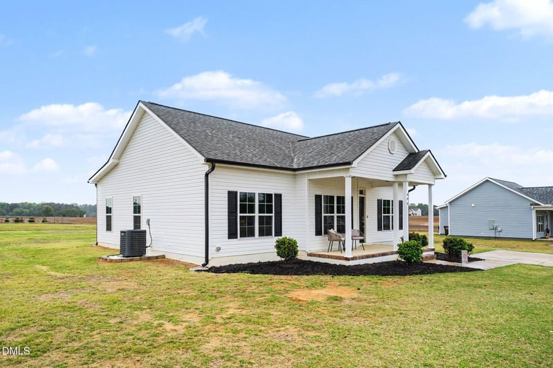 996 Red Hill Church Rd, Dunn, NC 28334