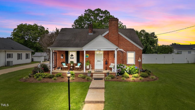 9964 Chestnut St, Middlesex, NC 27557