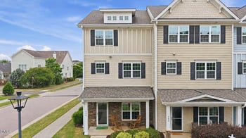 998 Tender Dr, Apex, NC 27502