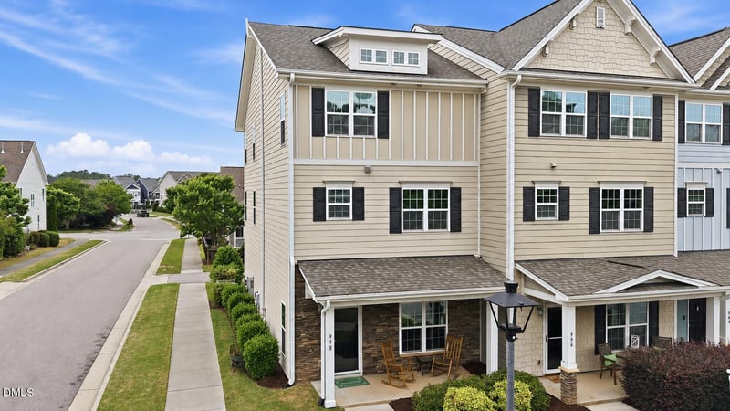 998 Tender Dr, Apex, NC 27502