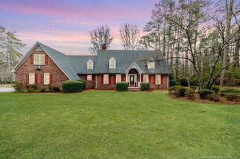 999 Demeter Ln, Hope Mills, NC 28348
