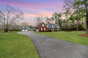 999 Demeter Ln, Hope Mills, NC 28348