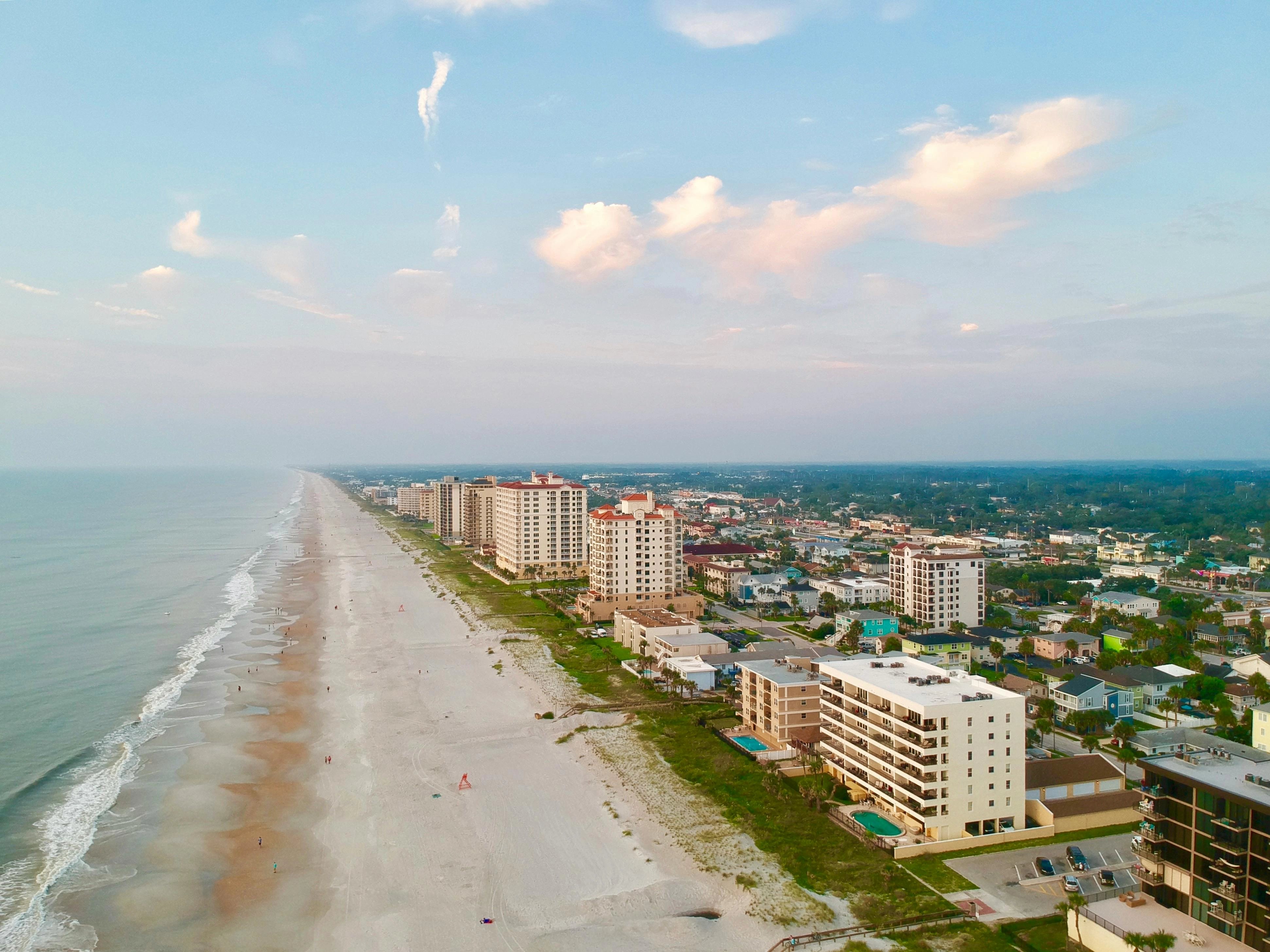 Pros and Cons of Living in Myrtle Beach SC [2026 Honest Guide]