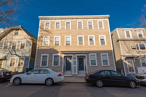 468-470 E 7th Condos — image from the original property guide