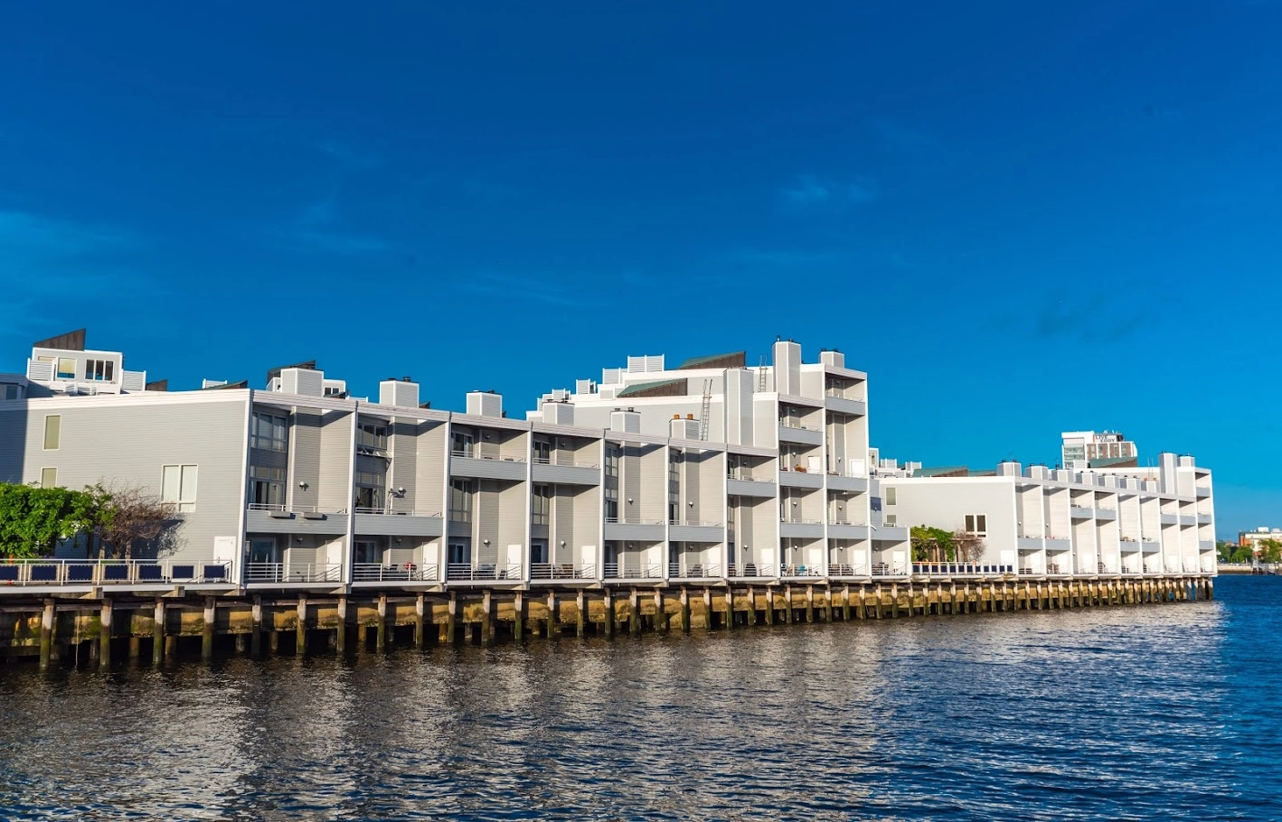 Constellation Wharf — image from the original property guide 1
