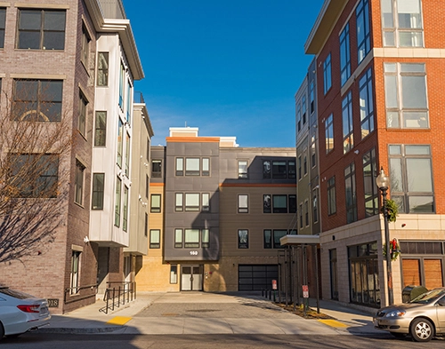 160 W Broadway — image from the original property guide