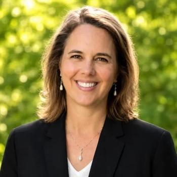 Lynette Aucoin