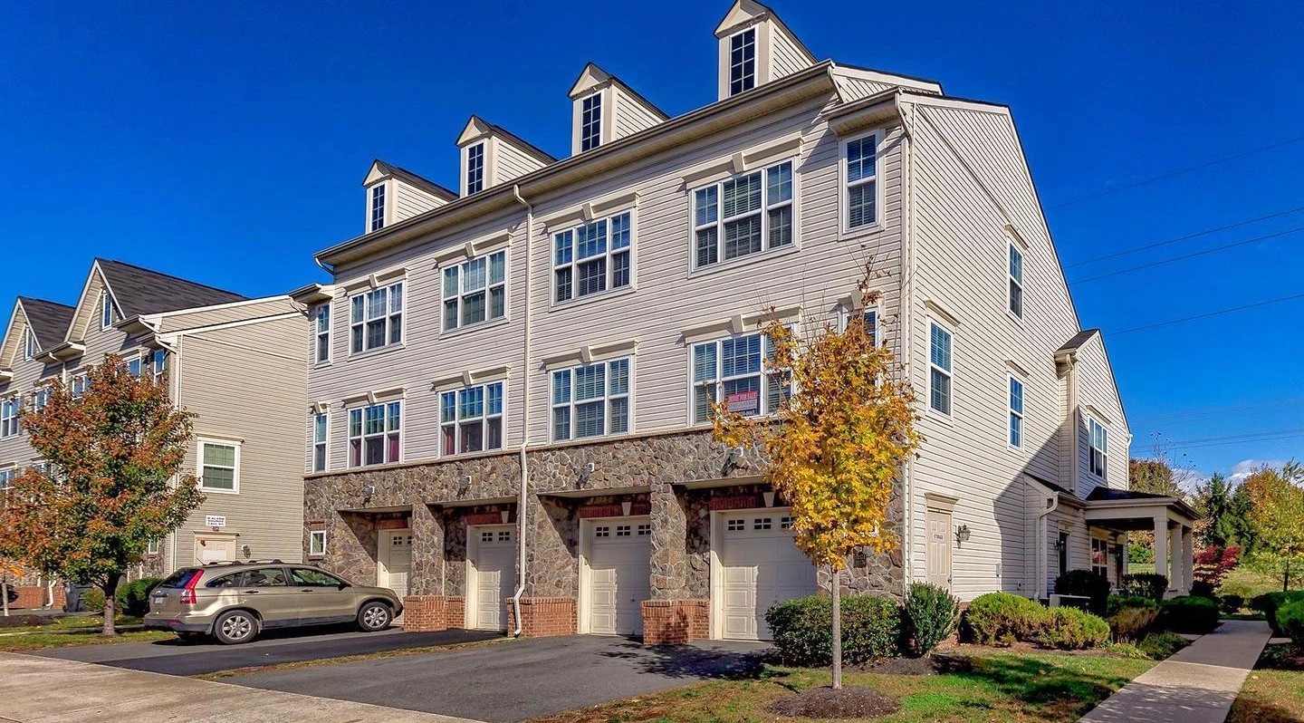 Chatsworth Village Manassas Condos for sale