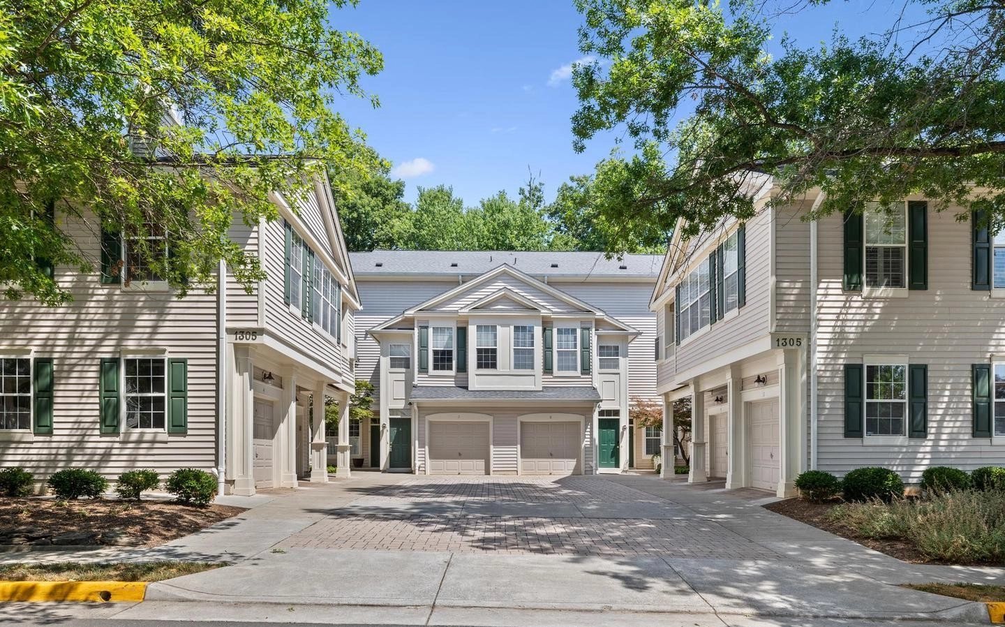 Sutton Ridge Condos for Sale