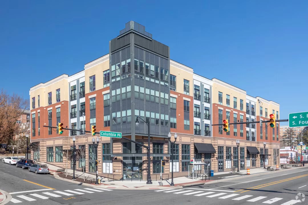 Trafalgar Flats Condos for Sale in Arlington, VA: Affordable in North Barcroft