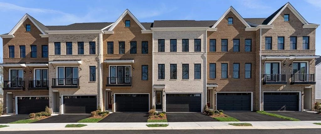 West Park at Brambleton Townhomes by Van Metre For Sale | Ashburn, VA Real Estate
