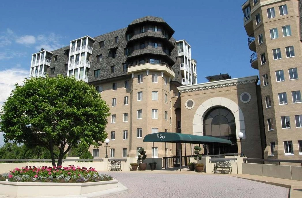 Porto Vecchio Condos for Sale in Old Town Alexandria, VA: Potomac River Views