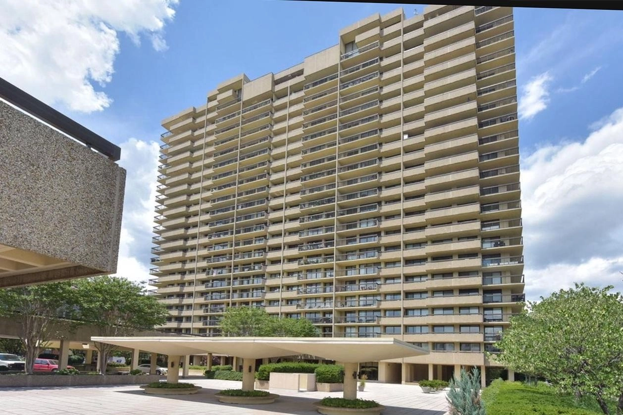 Alexandria House Condos for Sale in Alexandria, VA