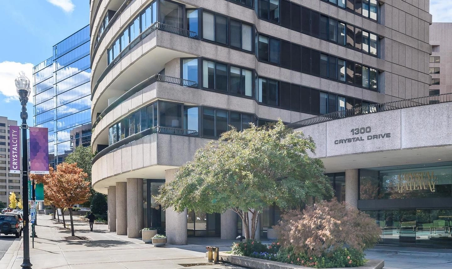 1300 Crystal Dr Arlington  CRYSTAL GATEWAY