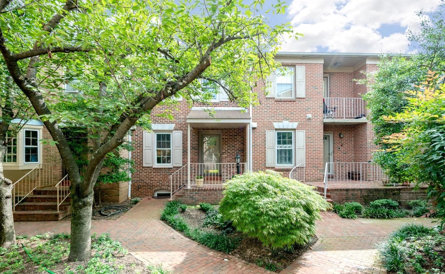 Daniel Court For Sale