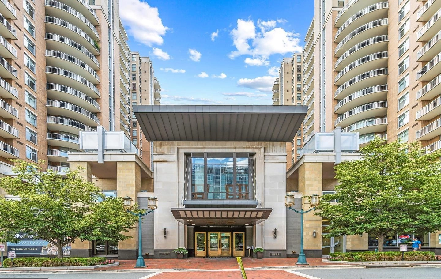 Midtown at Reston Town Center Condos