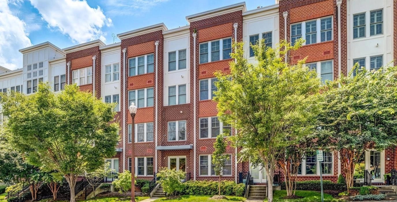 Rhodes Hill Square condos for sale