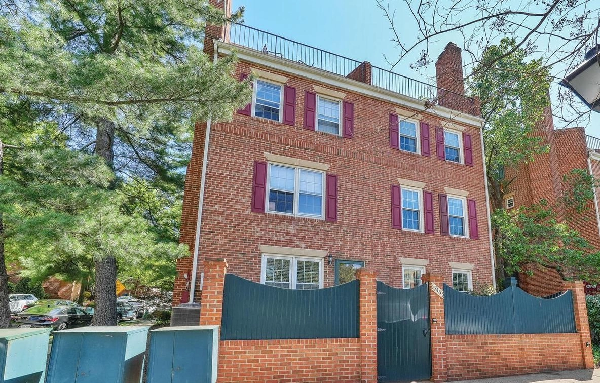 Ballston Mews Townhomes for Sale in Arlington, VA