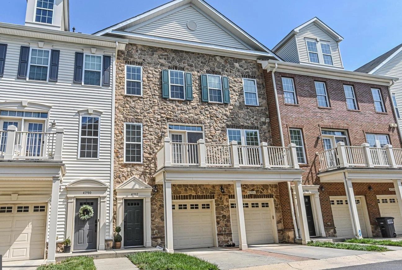 Stone Springs Condos for sale