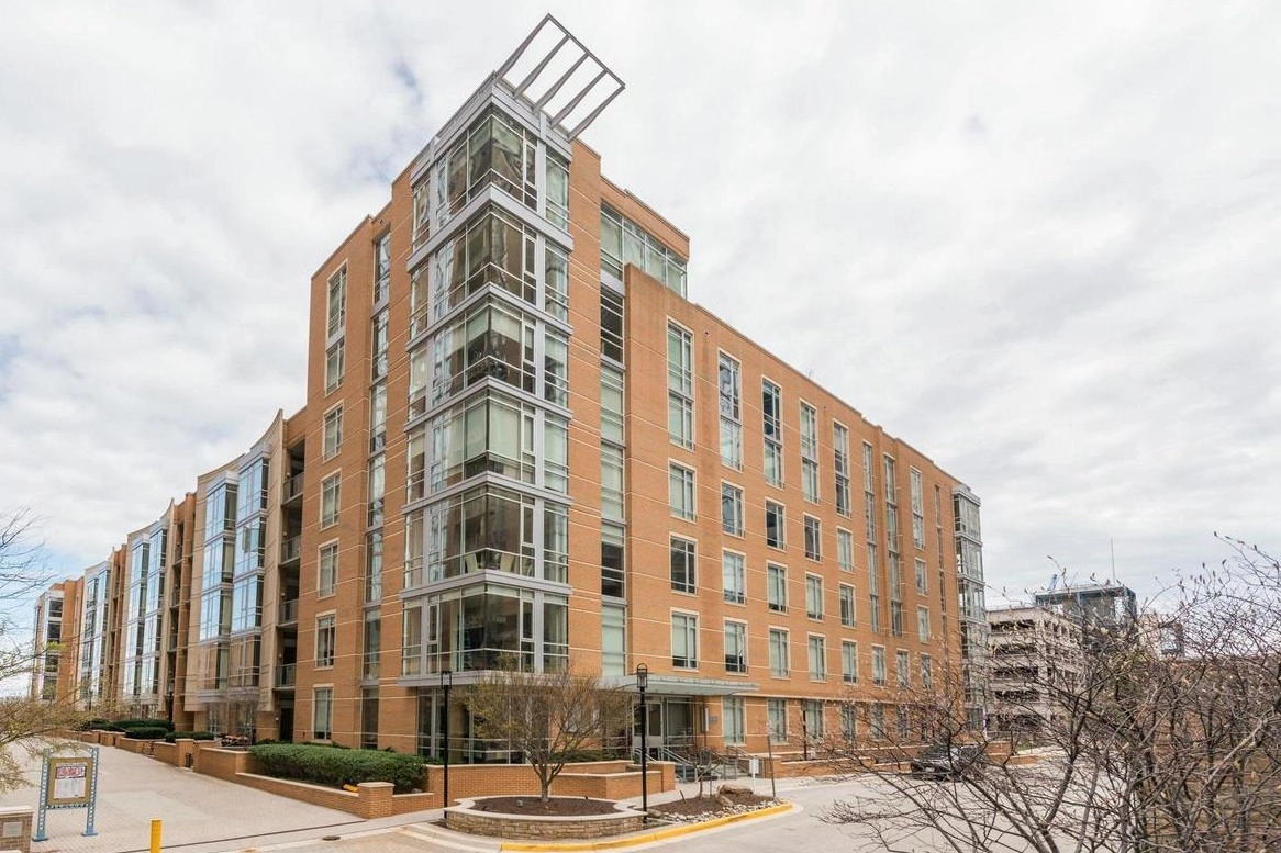 Midtown at Reston Town Center Condos for Sale