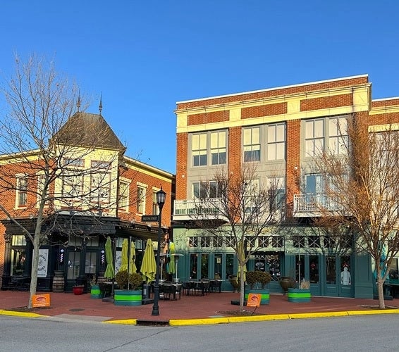 view of gustavos restaurant in norton commons