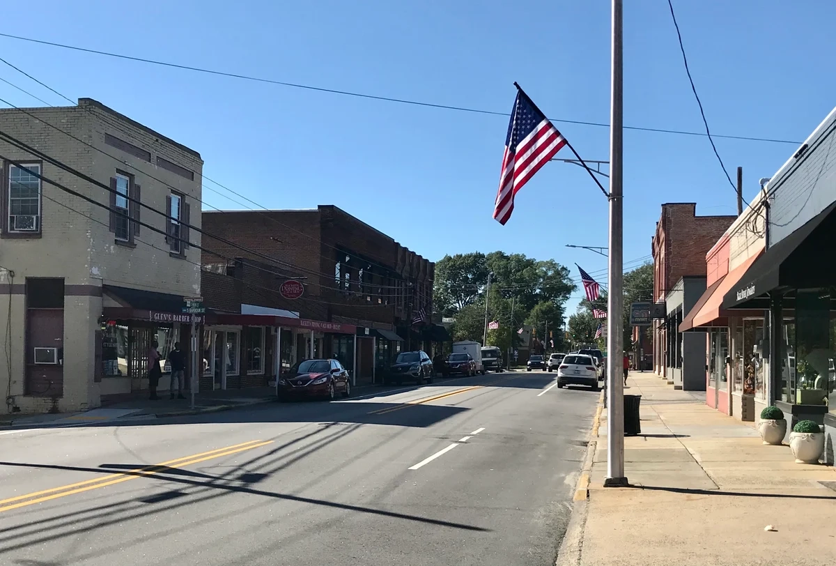 East Main Street in downtown Clayton, photographed by Indy beetle in September 2023.