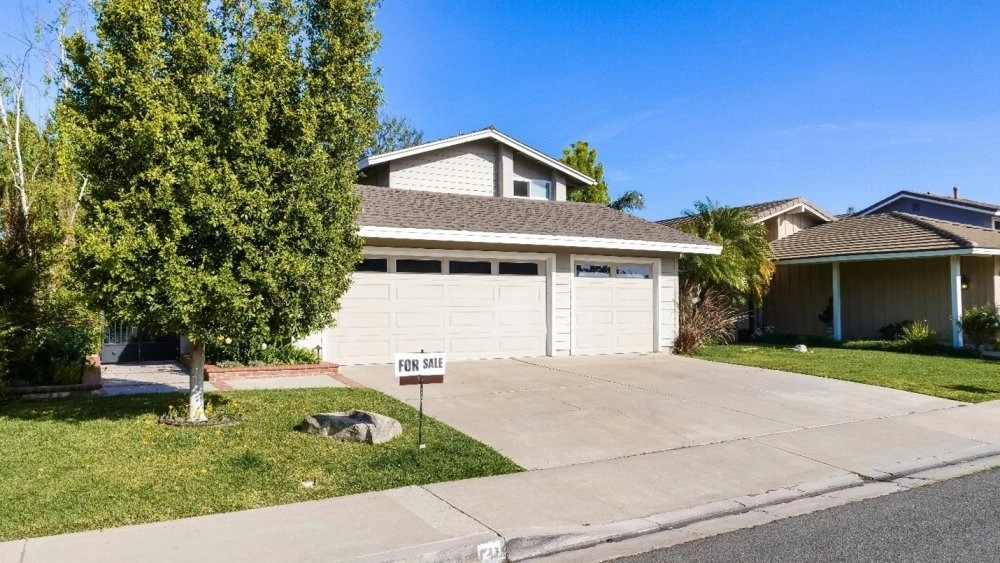 10 Common Mistakes to Avoid When Buying Your First Home 