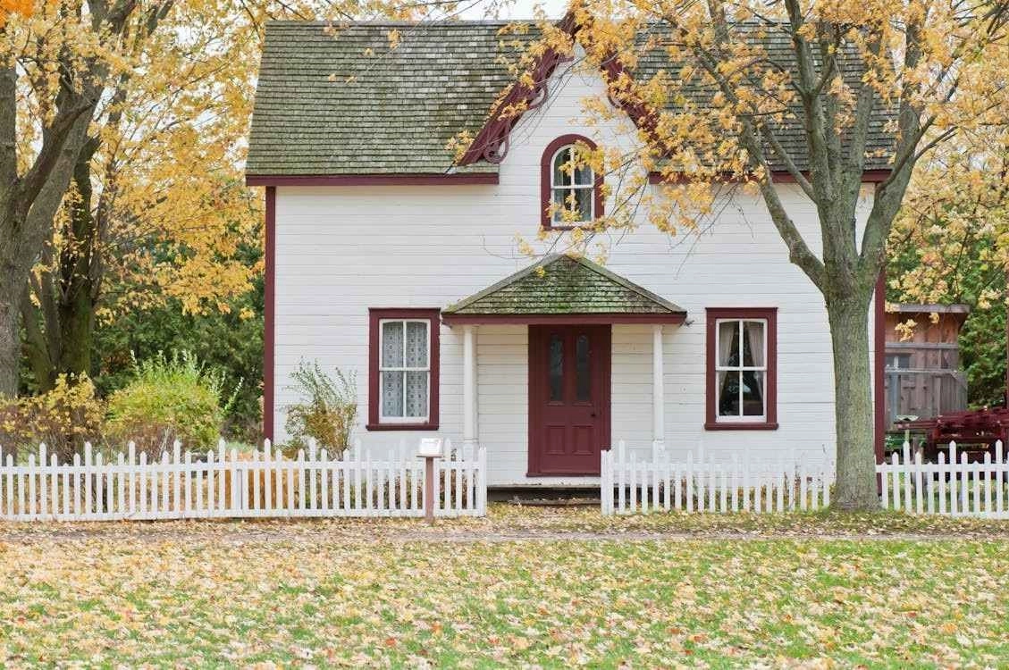 10 Tips To Fix Leaking Basement Walls
