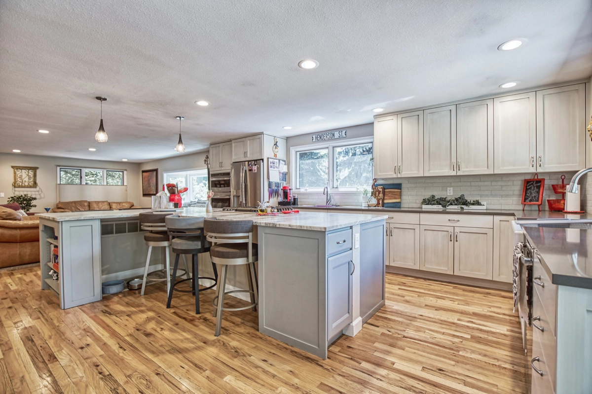 Big Kitchen