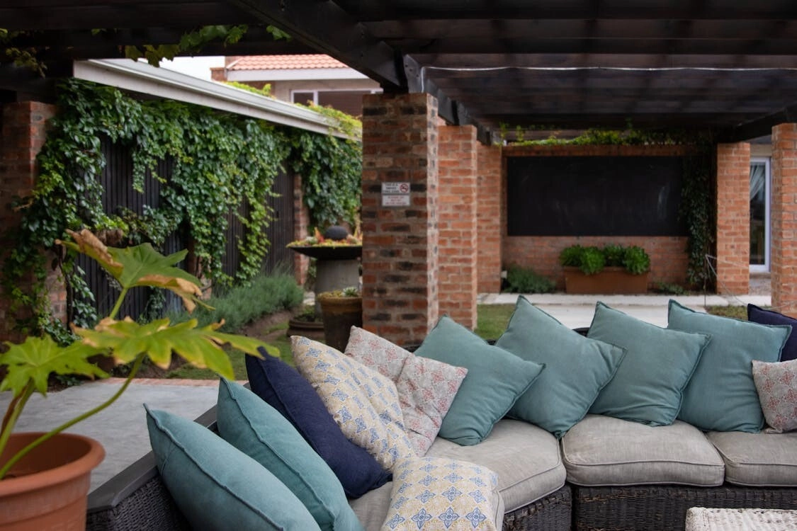 6 Outdoor Lounge Furniture Brands To Consider When Styling A Home For Better Living in 2026