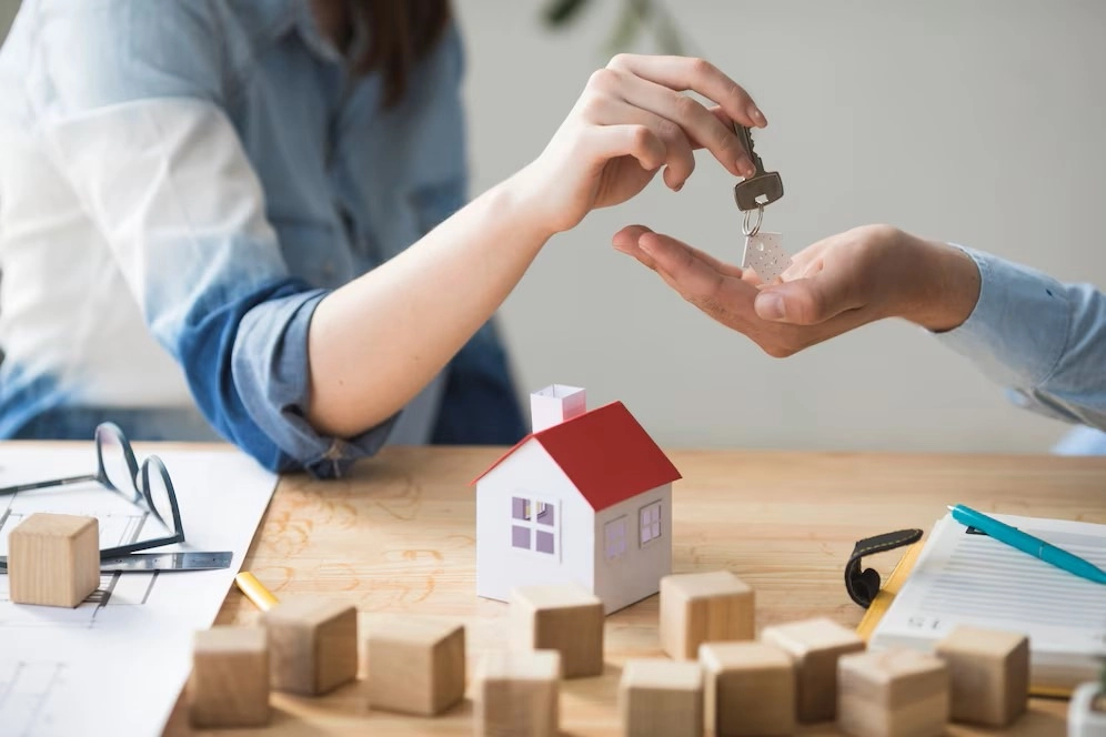 Buying a House in Another State Before Moving? Is It a Good Decision To Do? -
