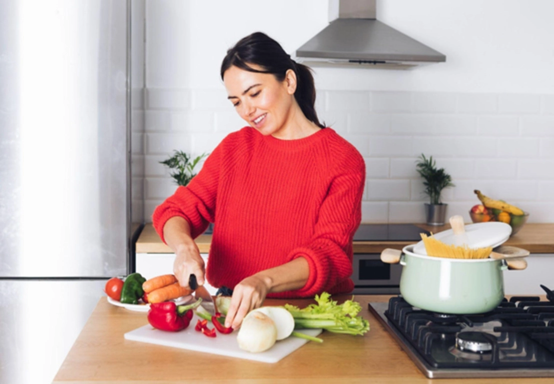 Choosing a Refrigerator That Suits Your Cooking Style: Things to Keep in Mind