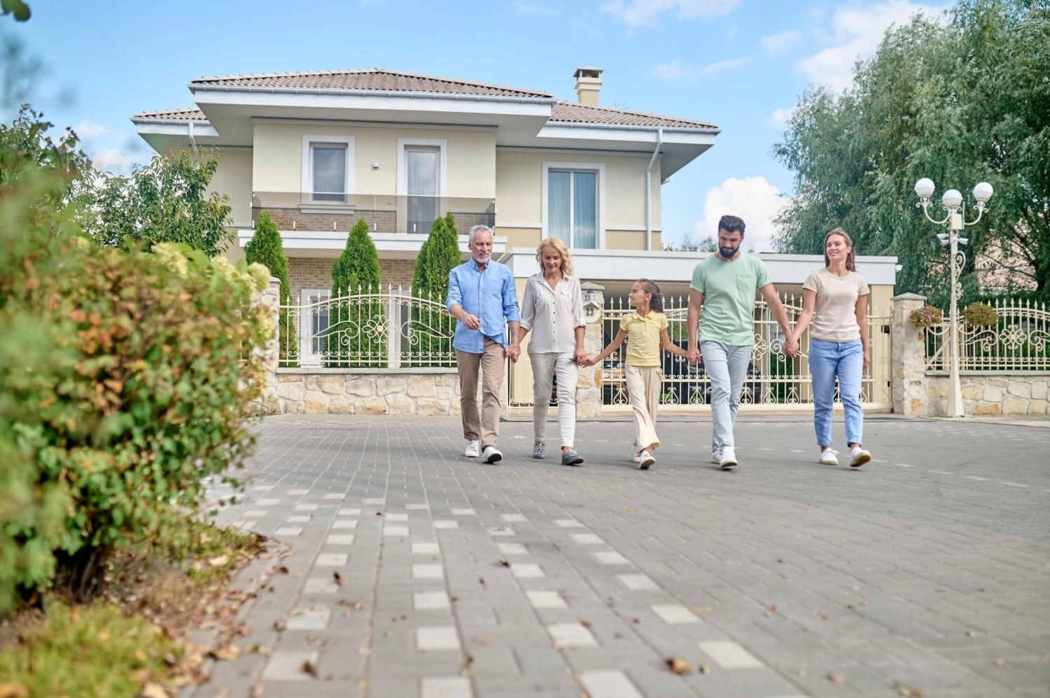 Lennar's NextGen Houses in Denver: A New Era of Multigenerational Family Homes and Superhomes wit...