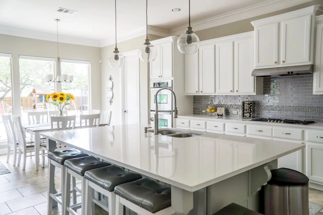 Design Essentials for a Safe and Chic Kitchen Space in Your New Home