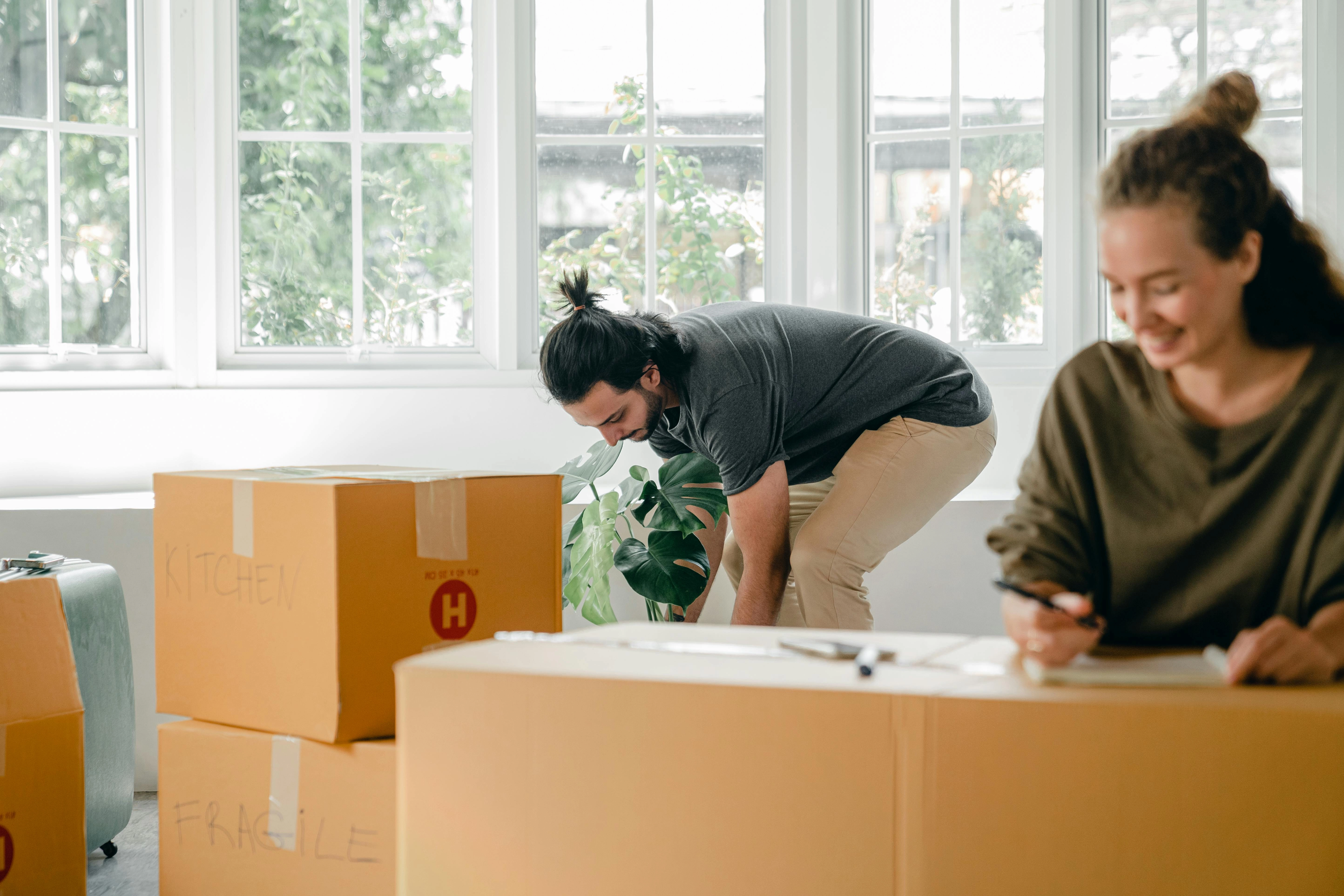 Every Single Thing You Should Have With You When Renting an Apartment Next Semester