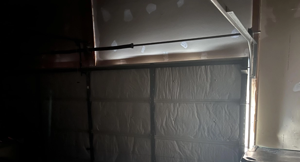 Don't Let Your Garage Door Kill the Deal: 4 Red Flags Home Inspectors Look For