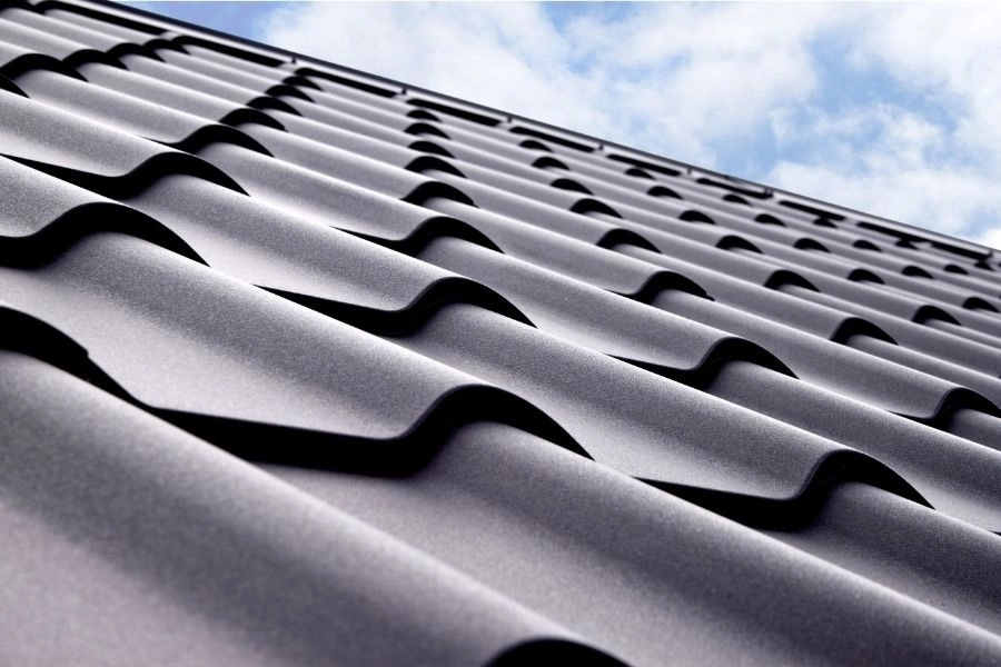 How a Metal Roof Can Accentuate Your Mediterranean Home