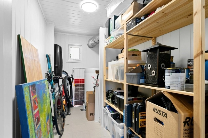 How Self-Storage Units Can Benefit Rental Property Owners and Renters