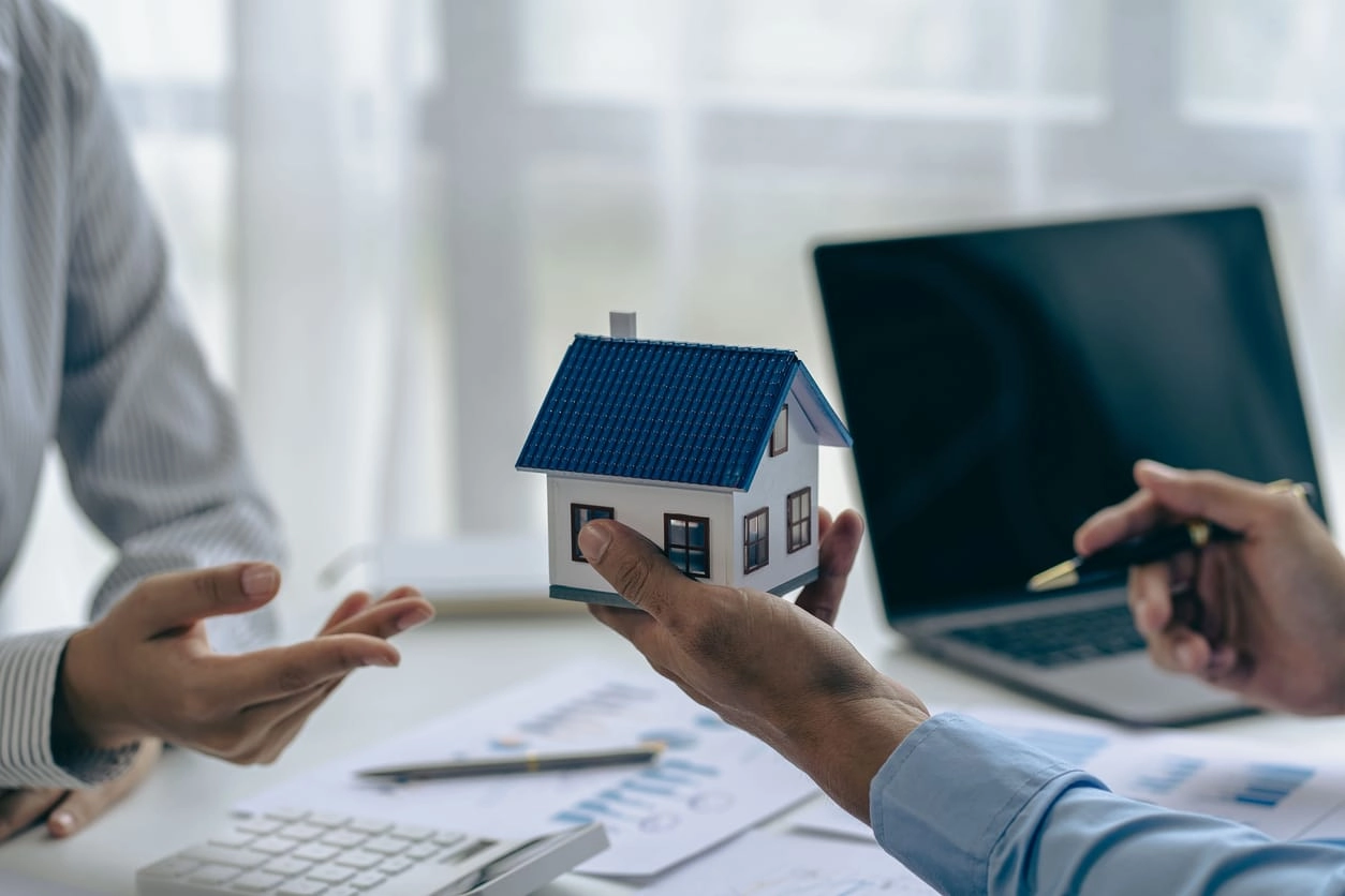 How to Start Your Own Real Estate Business in 2023?