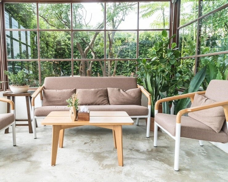 Increasing Home Value: The Real Estate Benefits of Adding a Screened-In Porch -