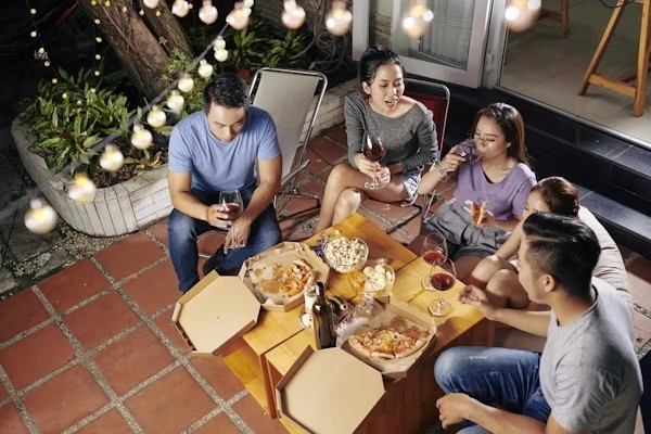 Just Bought a Home? Here's How to Set Up Your Outdoor Space for Entertaining