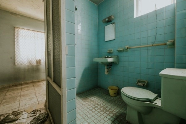 Mold, Mildew, and Leaks: Selling a Home with Bathroom Problems