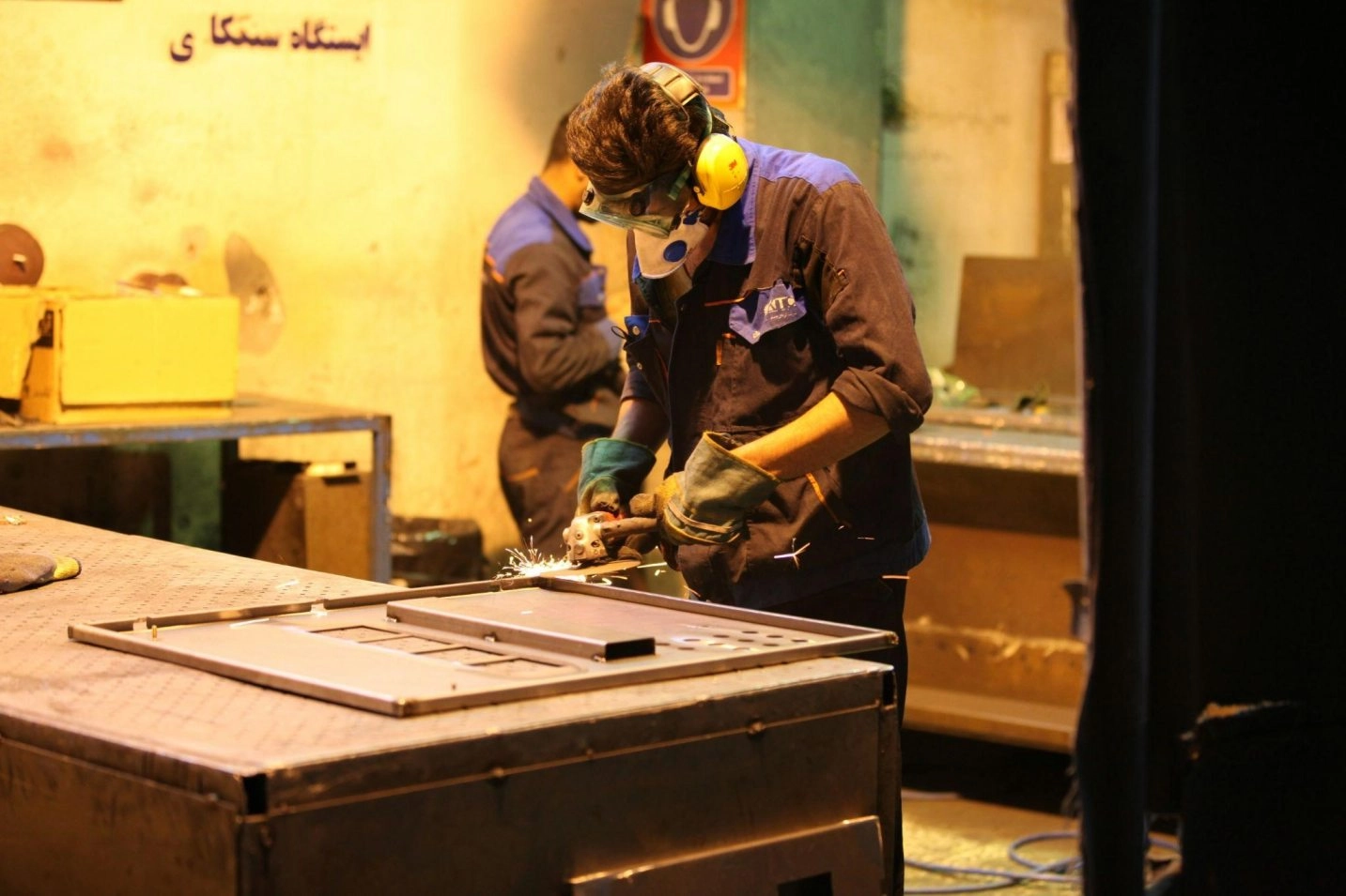 Protecting Metal Construction Projects in Christchurch: Site Shelter and Material Selection