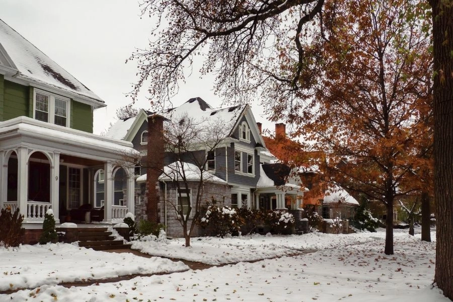 Reasons To Buy Investment Property in Winter